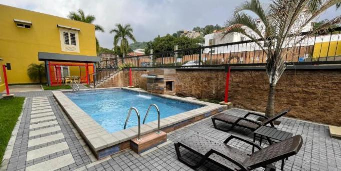 Beverly Hills: Hotel And Business Nuevo Cuscatlan Dış mekan fotoğraf